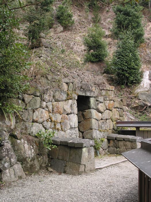仮屋漁港の釣り場