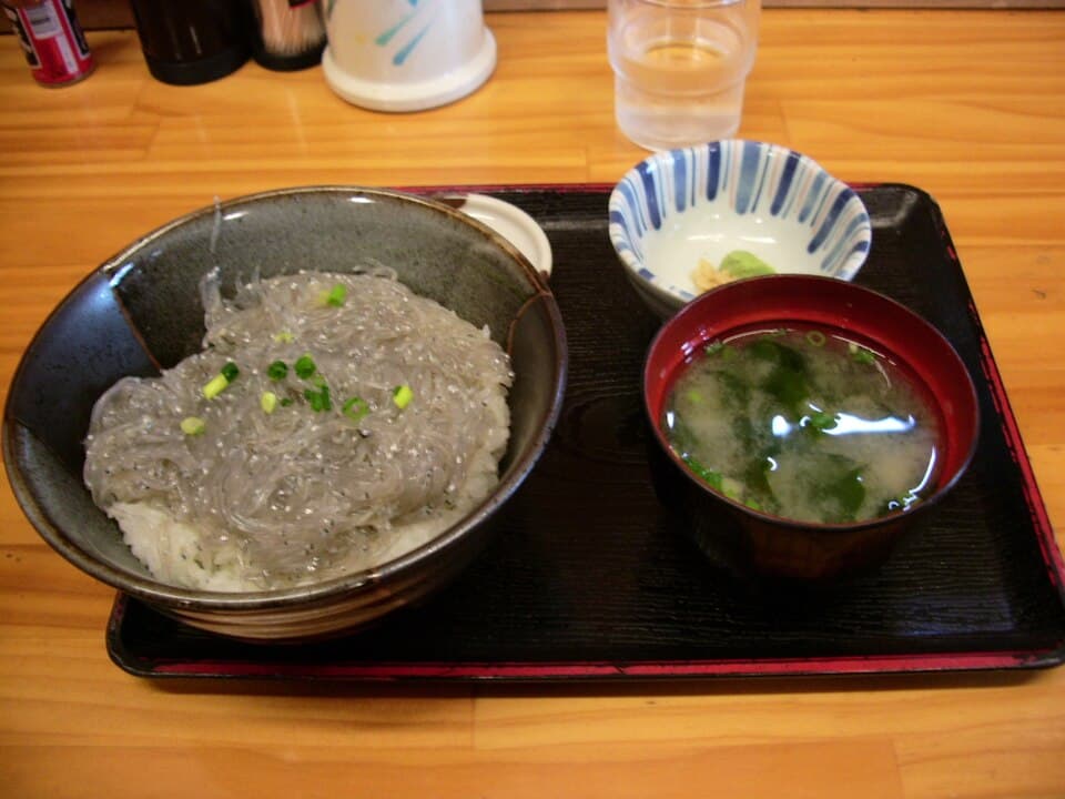 片瀬漁港の釣り場