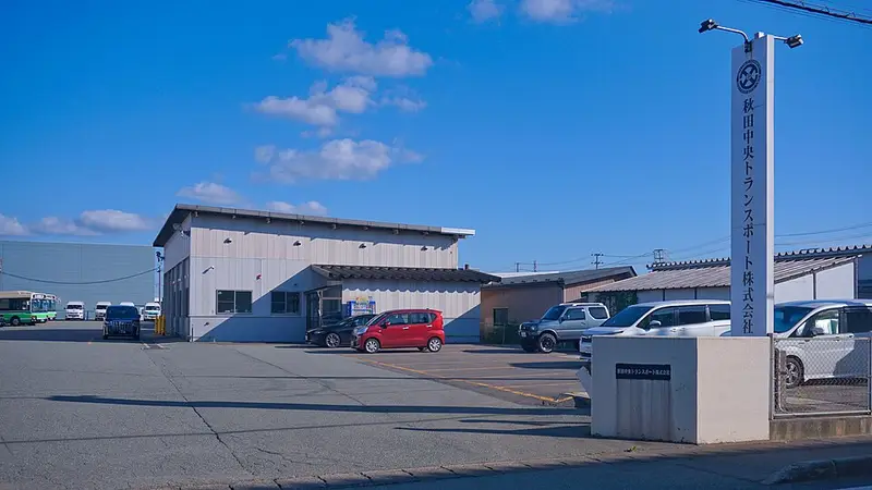 秋田港セリオン前の釣り場