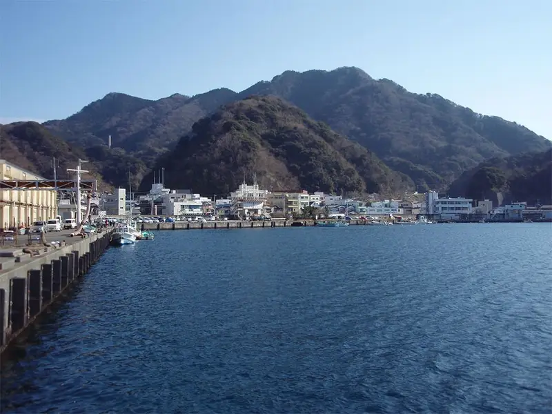 安良里港の釣り場
