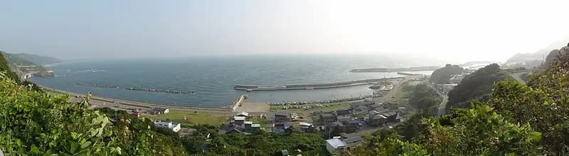 小泊漁港の釣り場