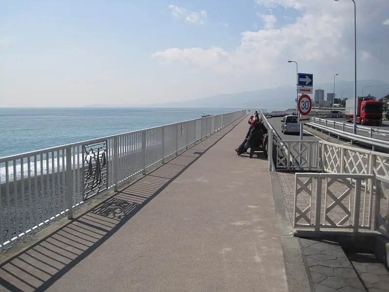 国府津海岸の釣り場