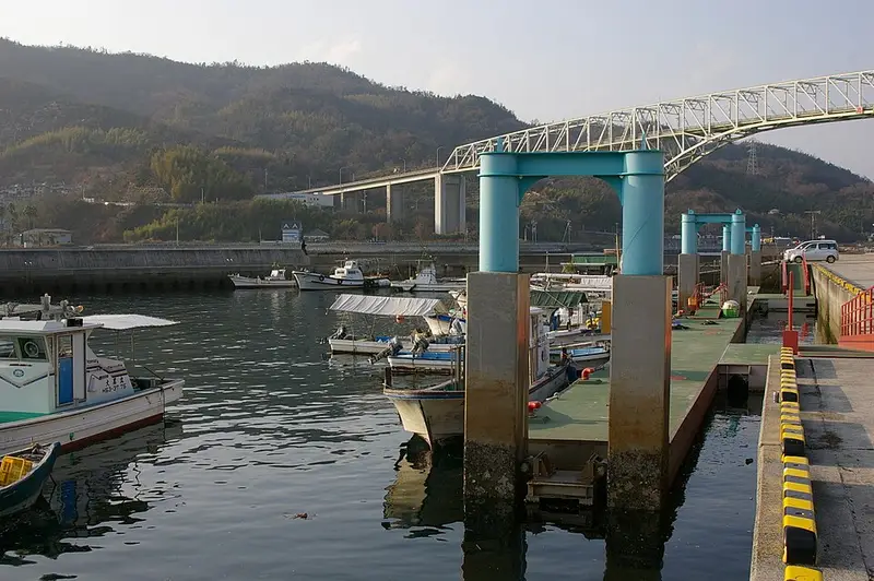 倉橋島宇和木港堤防の釣り場