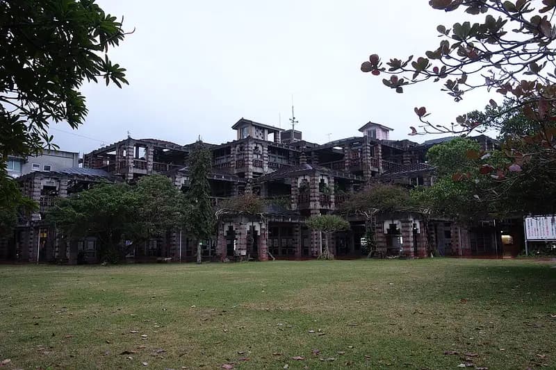 名護漁港の釣り場