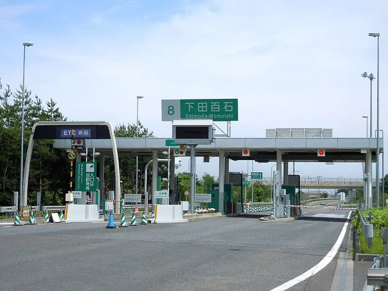 おいらせ町百石漁港の釣り場