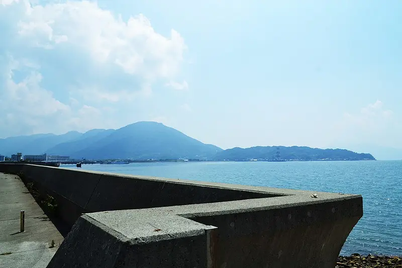 周防大島久賀港堤防の釣り場