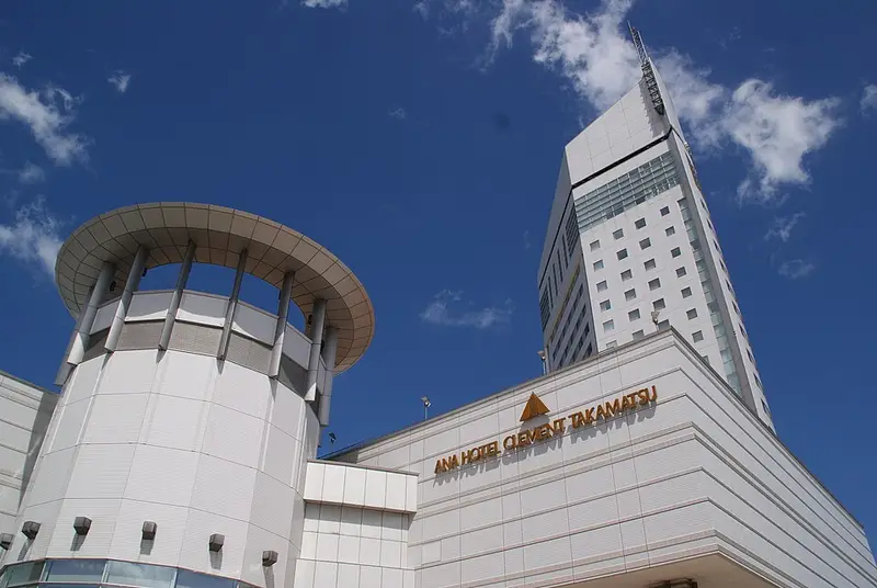 高松港玉藻公園前の釣り場